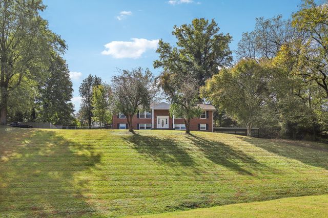 2411 Cloverdale Rd, Nashville, TN 37214