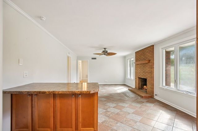 2411 Cloverdale Rd, Nashville, TN 37214