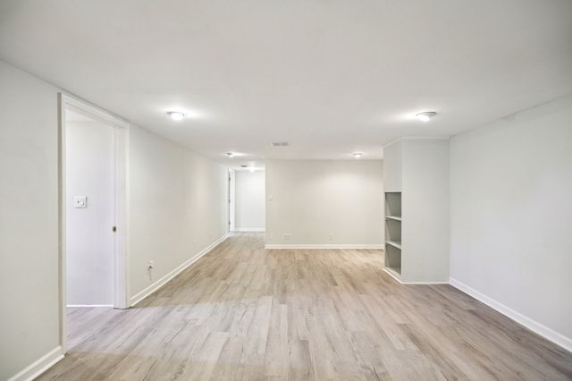 2411 Cloverdale Rd, Nashville, TN 37214