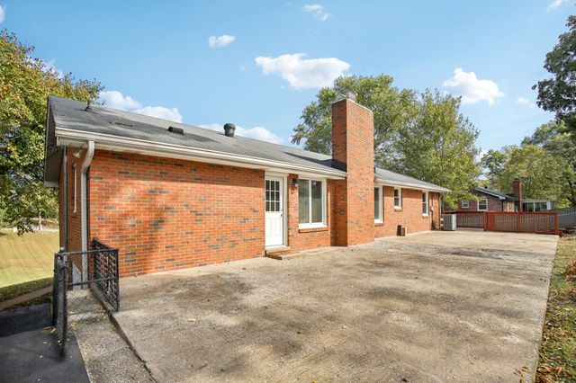 2411 Cloverdale Rd, Nashville, TN 37214