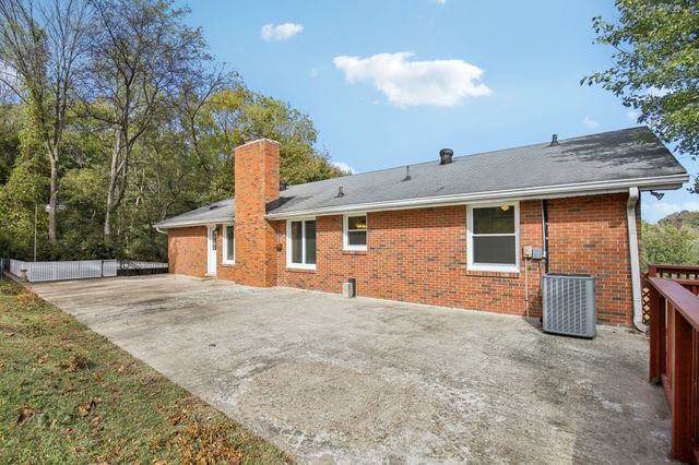 2411 Cloverdale Rd, Nashville, TN 37214