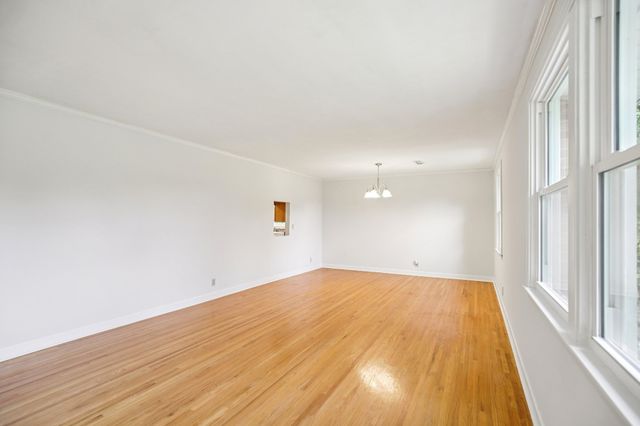 2411 Cloverdale Rd, Nashville, TN 37214