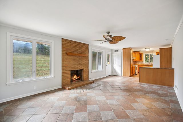 2411 Cloverdale Rd, Nashville, TN 37214