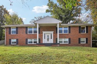 2411 Cloverdale Rd, Nashville, TN 37214