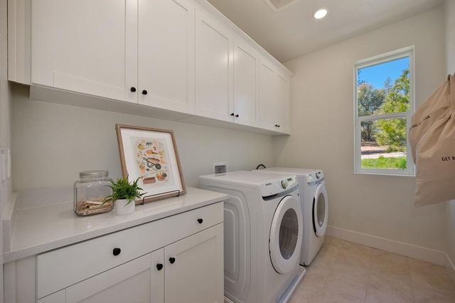 1008 Utah Dr, Placerville, CA 95667