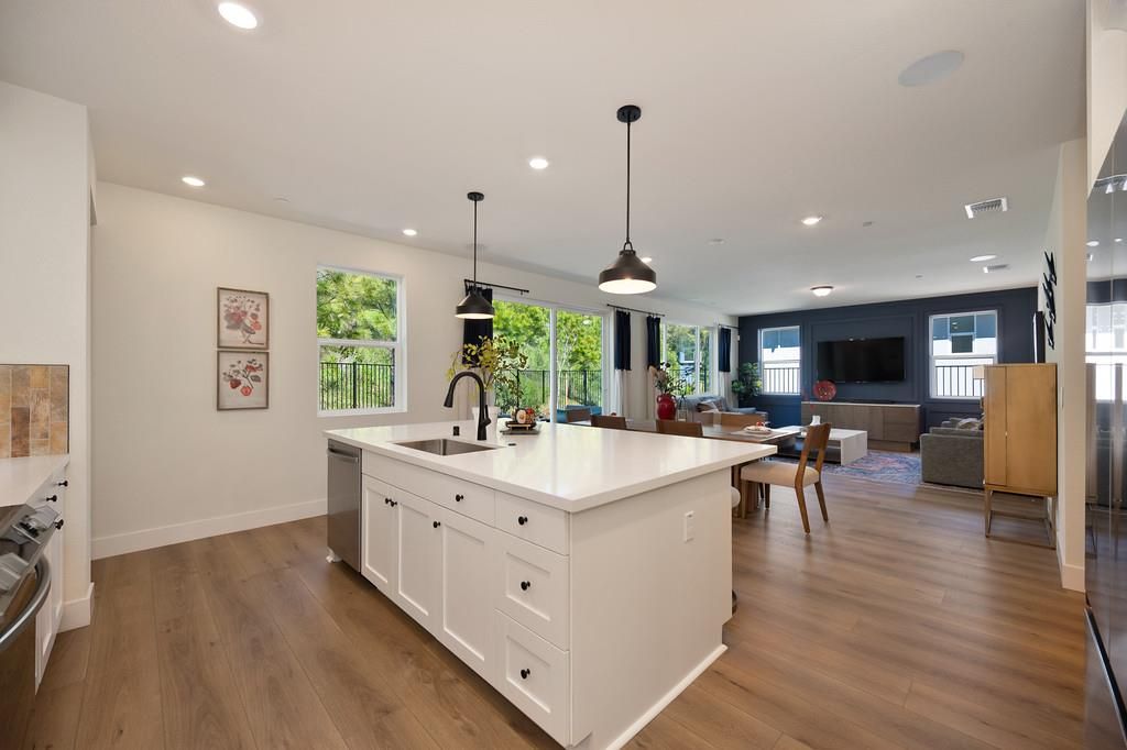 1008 Utah Dr, Placerville, CA 95667