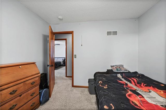 101 Fairview Avenue, Warrensburg, MO 64093