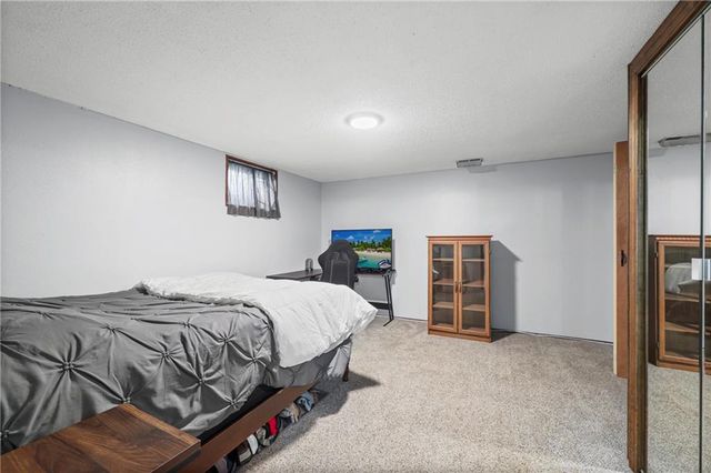 101 Fairview Avenue, Warrensburg, MO 64093