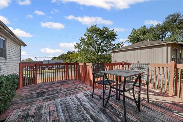 101 Fairview Avenue, Warrensburg, MO 64093