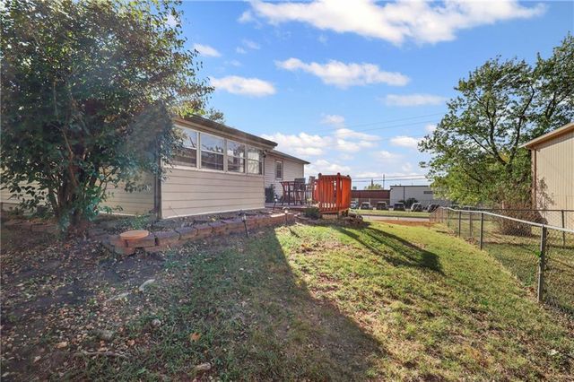 101 Fairview Avenue, Warrensburg, MO 64093