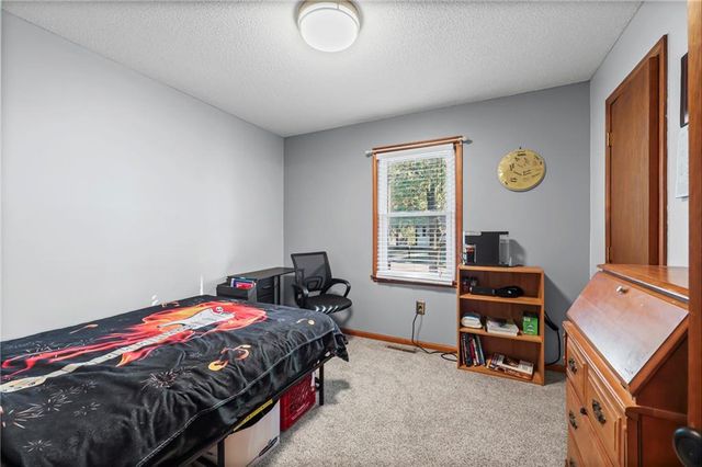 101 Fairview Avenue, Warrensburg, MO 64093