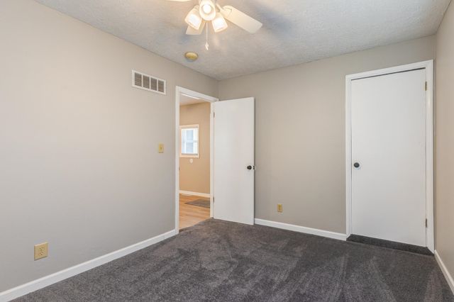 237 N Kansas Ave, Salina, KS 67401