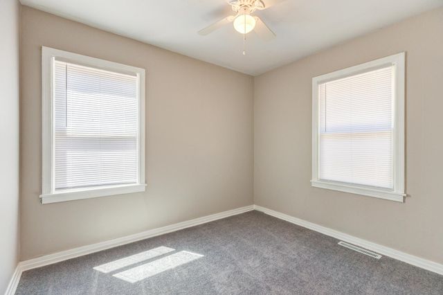 237 N Kansas Ave, Salina, KS 67401