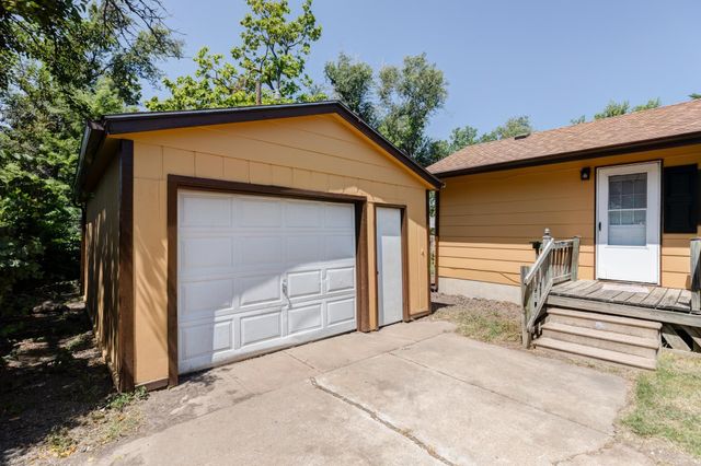 237 N Kansas Ave, Salina, KS 67401