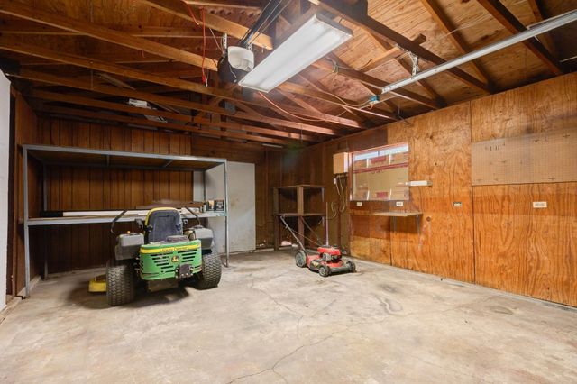 237 N Kansas Ave, Salina, KS 67401
