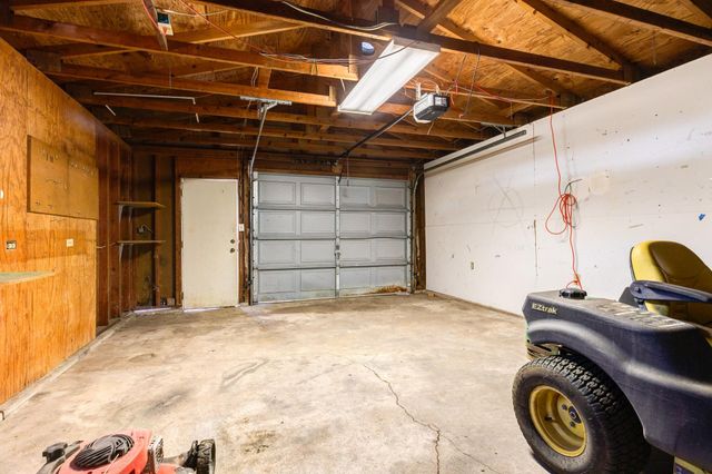 237 N Kansas Ave, Salina, KS 67401