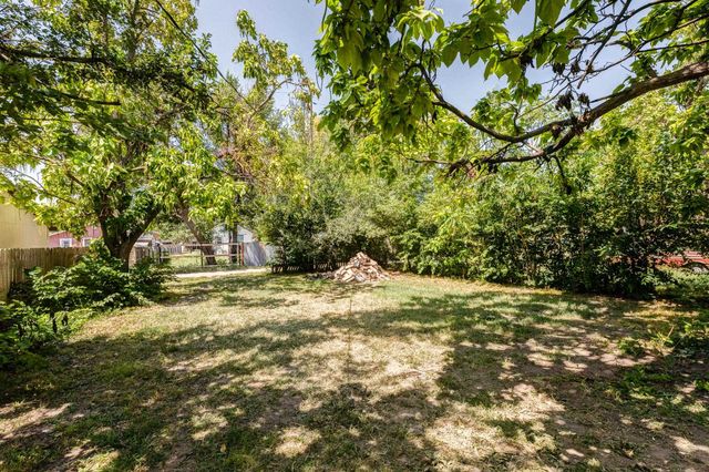 237 N Kansas Ave, Salina, KS 67401