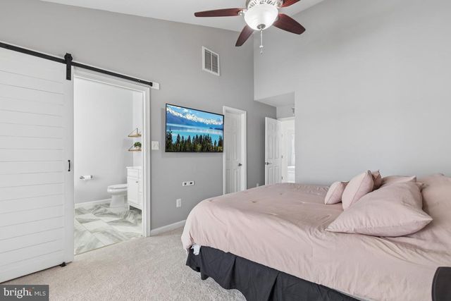 25462 UPPER CLUBHOUSE DR, Chantilly, VA 20152