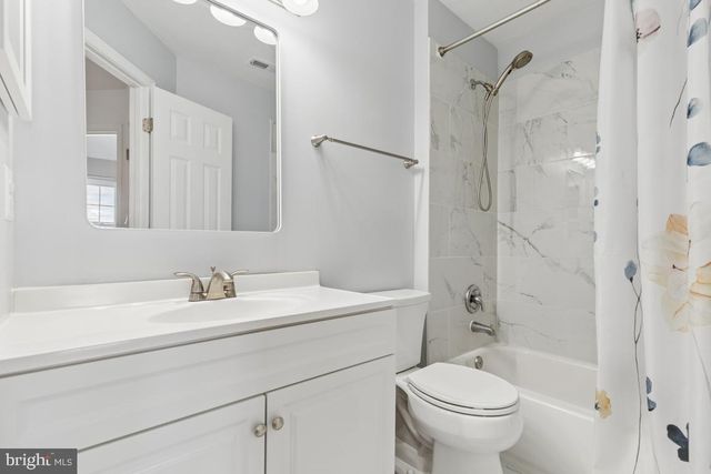 25462 UPPER CLUBHOUSE DR, Chantilly, VA 20152