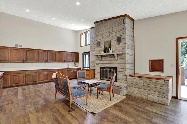 8178 S Old State Road 37, Bloomington, IN 47403