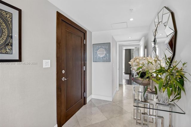 19400 Turnberry Way 1012, Aventura, FL 33180