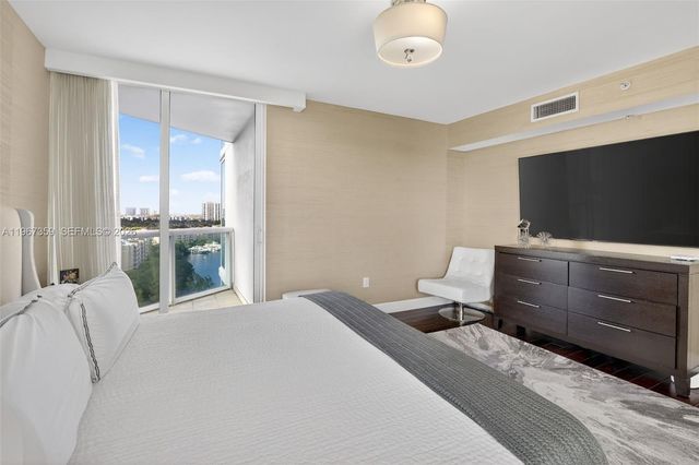 19400 Turnberry Way 1012, Aventura, FL 33180