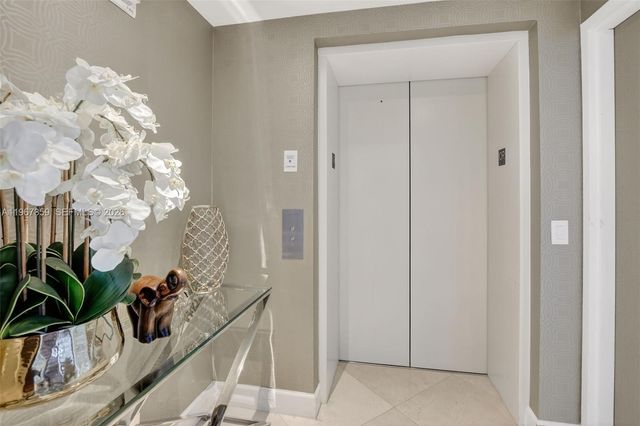 19400 Turnberry Way 1012, Aventura, FL 33180