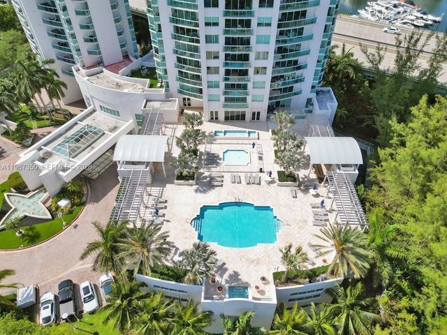 19400 Turnberry Way 1012, Aventura, FL 33180