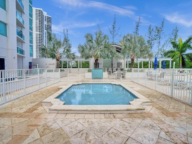 19400 Turnberry Way 1012, Aventura, FL 33180