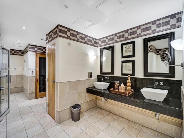 19400 Turnberry Way 1012, Aventura, FL 33180