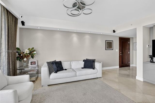 19400 Turnberry Way 1012, Aventura, FL 33180