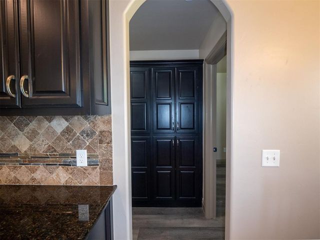 1513 N Savannah Terrace, Mustang, OK 73064