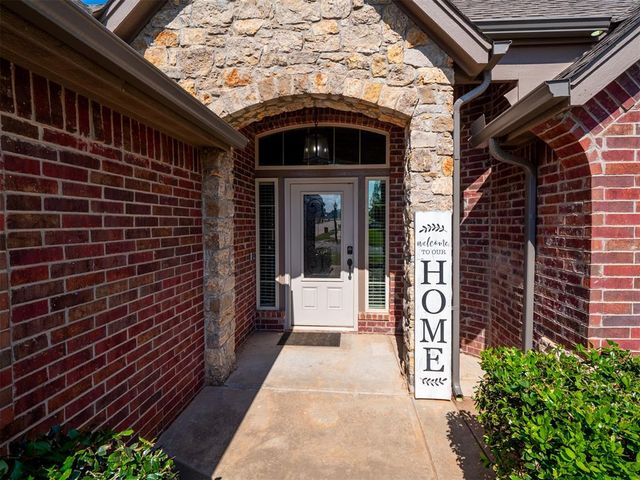 1513 N Savannah Terrace, Mustang, OK 73064