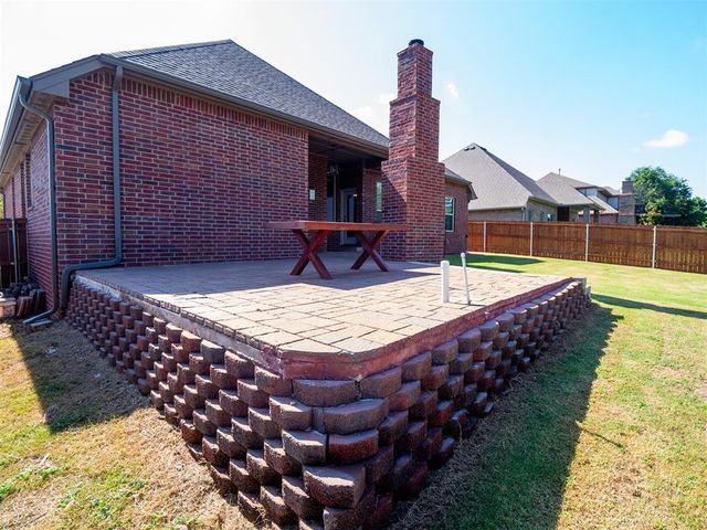 1513 N Savannah Terrace, Mustang, OK 73064