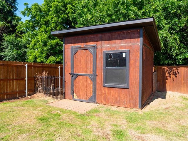 1513 N Savannah Terrace, Mustang, OK 73064