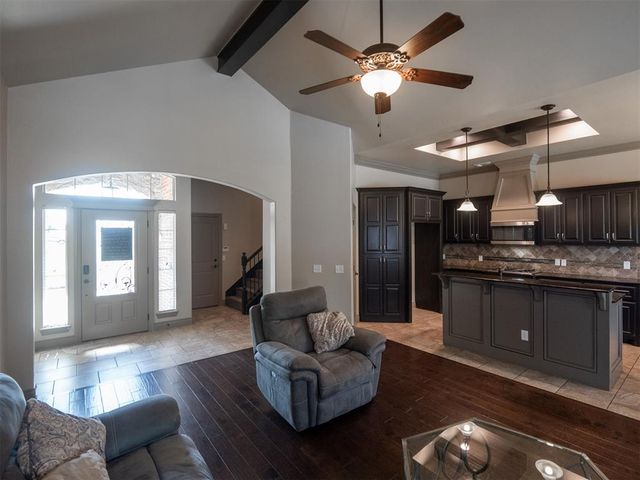 1513 N Savannah Terrace, Mustang, OK 73064
