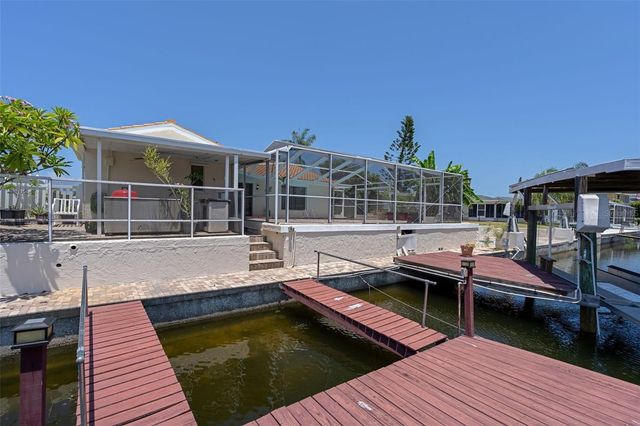 15602 CENTURY DRIVE, Hudson, FL 34667