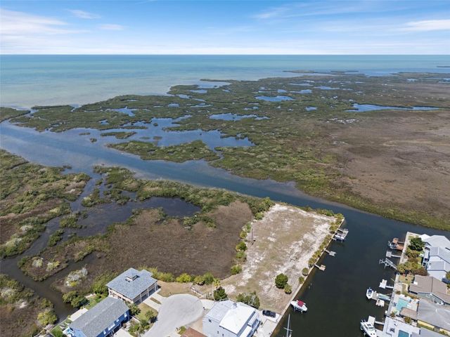 15602 CENTURY DRIVE, Hudson, FL 34667