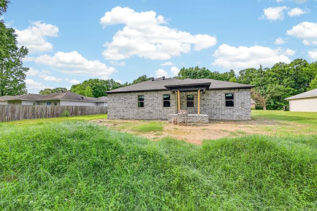 38 Shamsie Drive, Ward, AR 72176