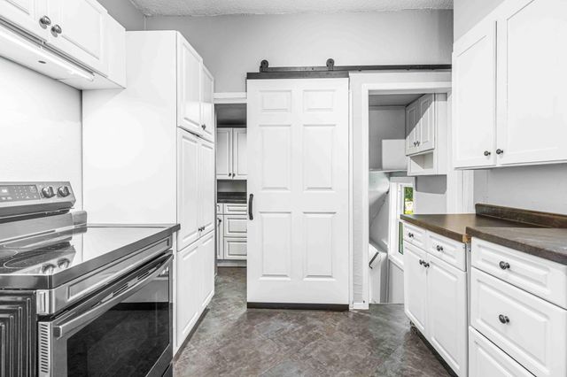 1329 1st Avenue N, Fargo, ND 58102