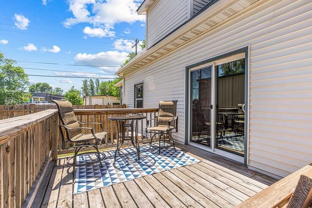 1329 1st Avenue N, Fargo, ND 58102