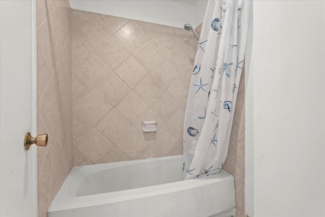 7711 Avenue W, Lubbock, TX 79423