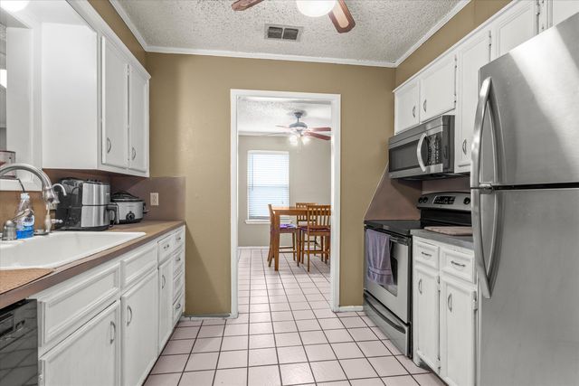 7711 Avenue W, Lubbock, TX 79423