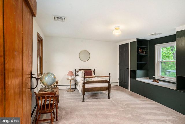 1237 W KING RD, Malvern, PA 19355