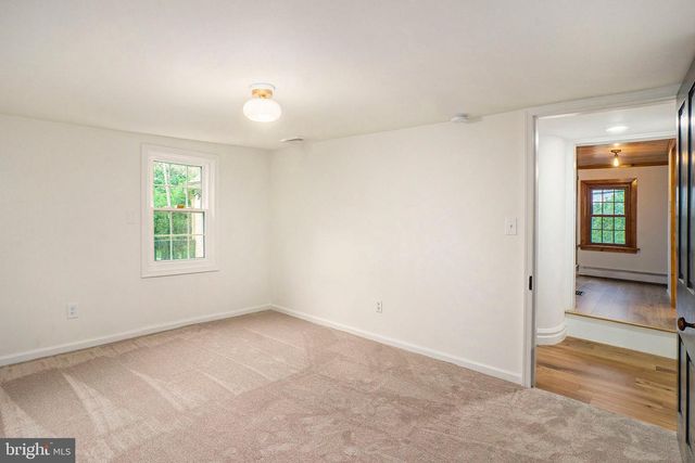 1237 W KING RD, Malvern, PA 19355