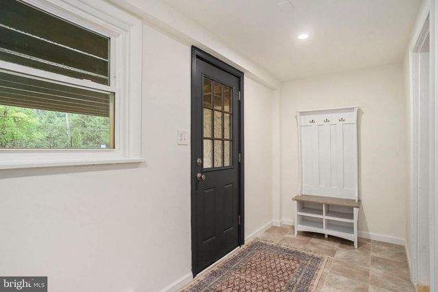 1237 W KING RD, Malvern, PA 19355