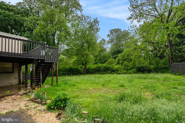 1237 W KING RD, Malvern, PA 19355