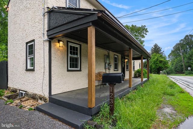 1237 W KING RD, Malvern, PA 19355