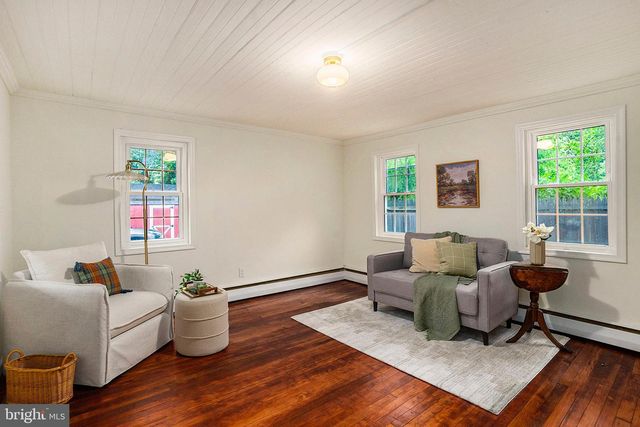 1237 W KING RD, Malvern, PA 19355