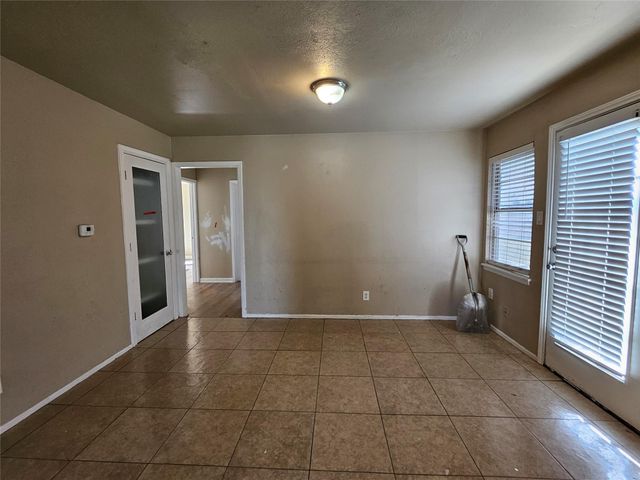 807 Haynes DR, Killeen, TX 76543